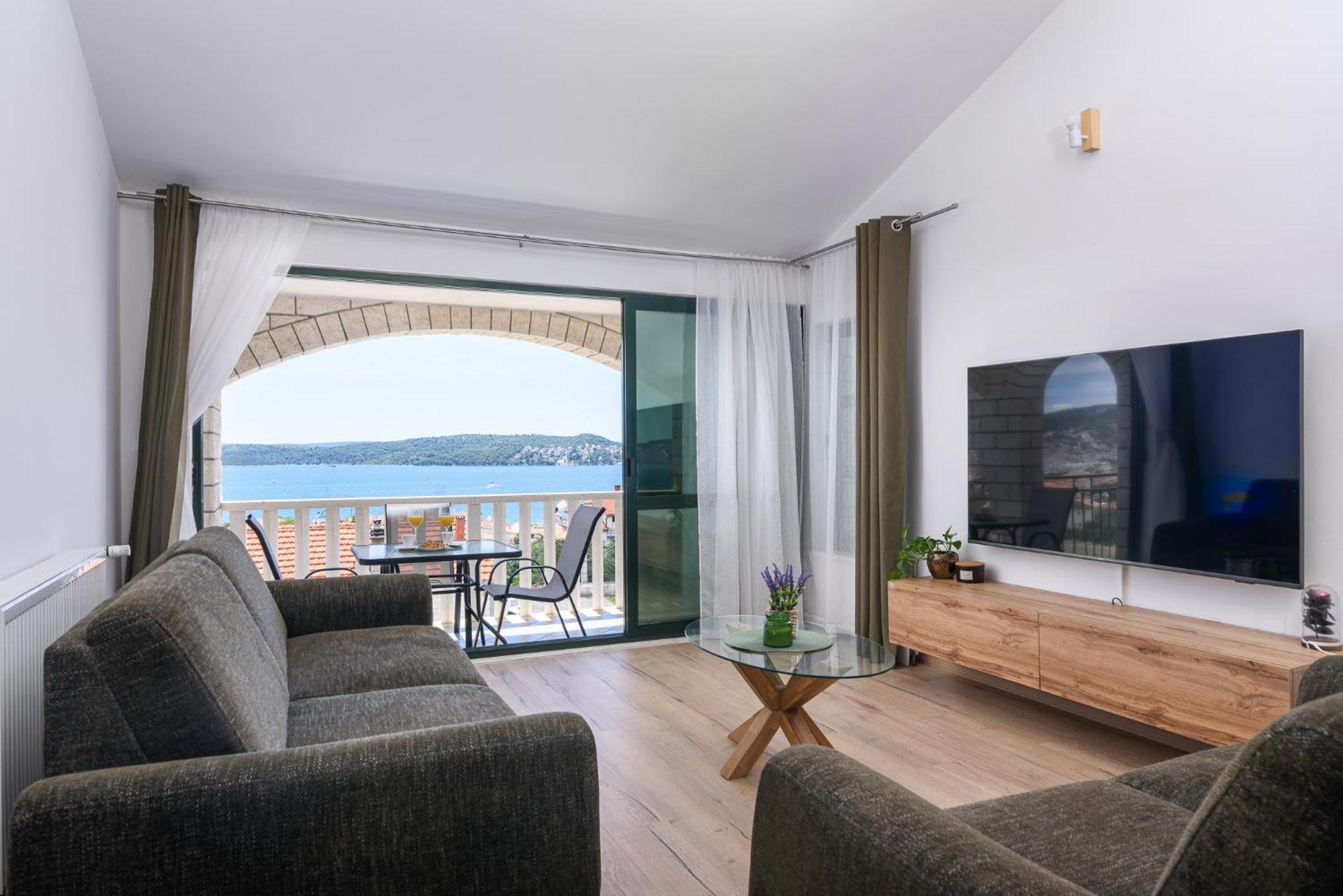 Apartments Eva Trogir Exterior photo