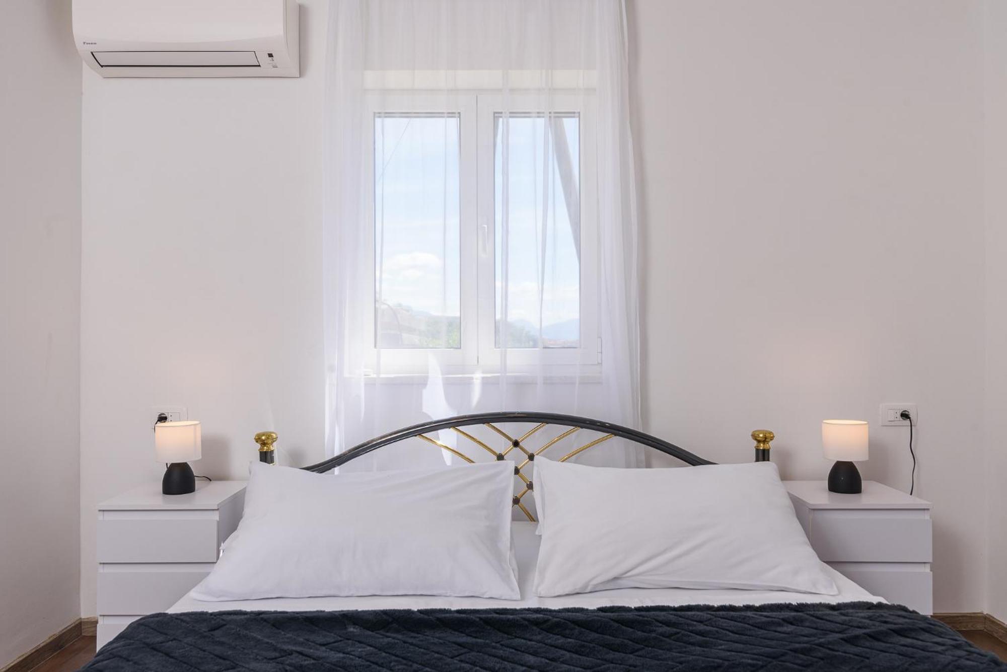 Apartments Eva Trogir Exterior photo