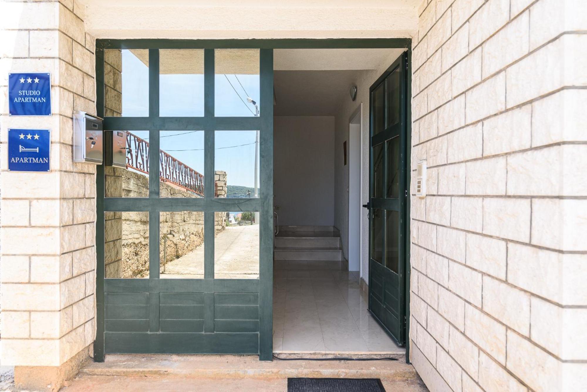Apartments Eva Trogir Exterior photo