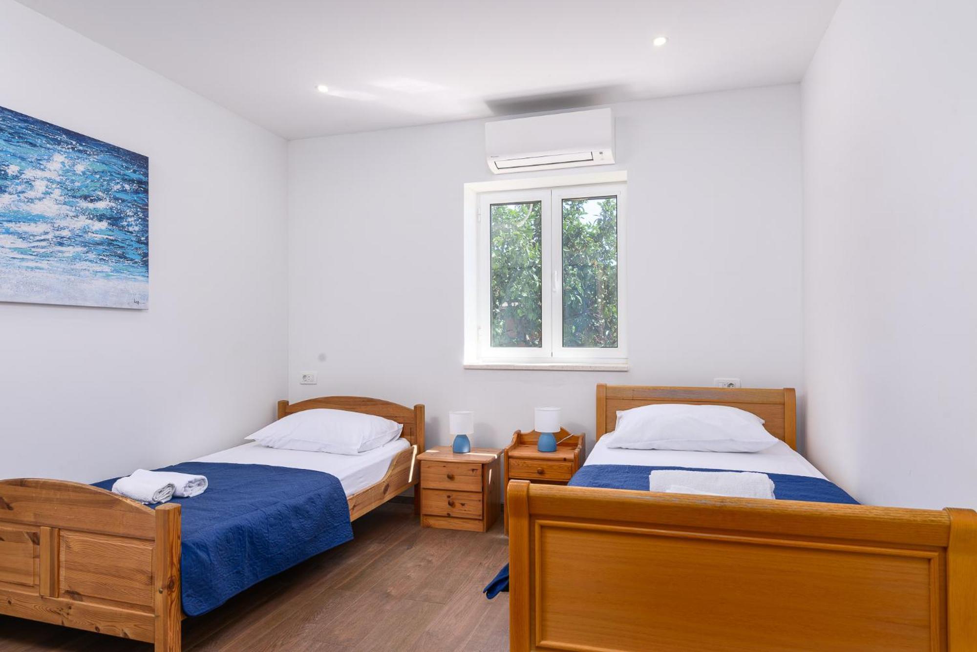 Apartments Eva Trogir Exterior photo