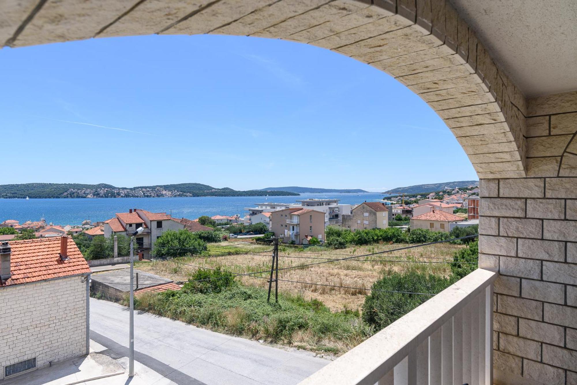 Apartments Eva Trogir Exterior photo