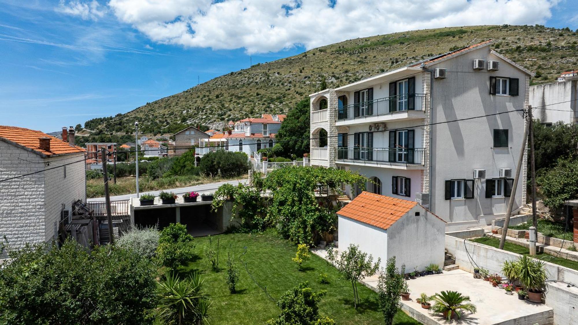 Apartments Eva Trogir Exterior photo
