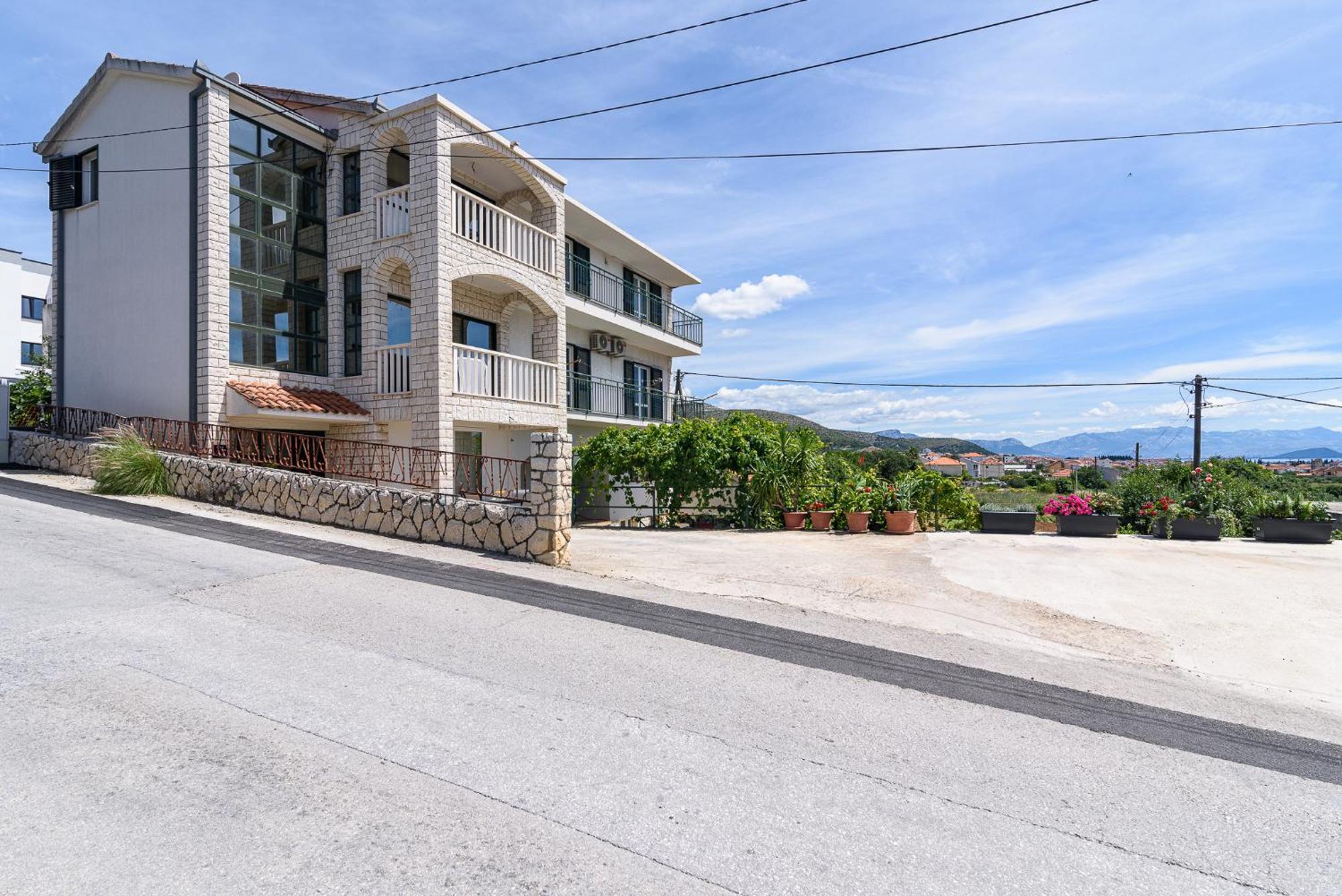Apartments Eva Trogir Exterior photo